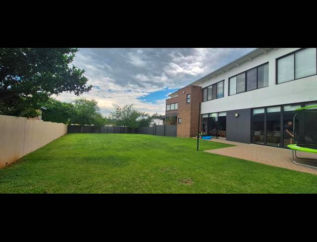 4 BEDROOM PROPERTY TO RENT IN MIDSTREAM RIDGE